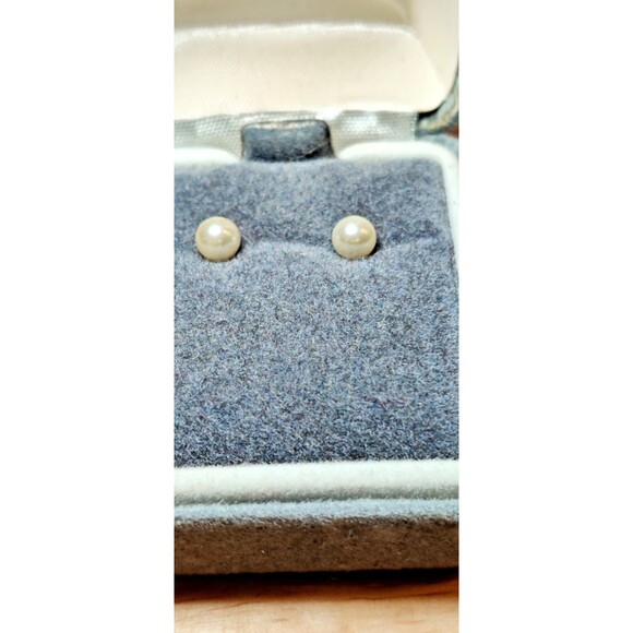 Vtg Sterling Round Opal Stud Earrings Minimalist Simple Gift NOT TESTED As IS - Picture 2 of 5